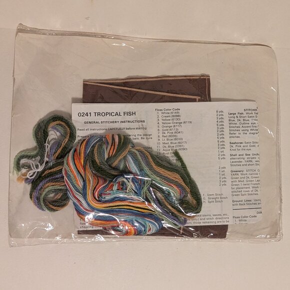 Creative Circle Tropical Fish Needlework Kit New Unopened Condition - Picture 2 of 6